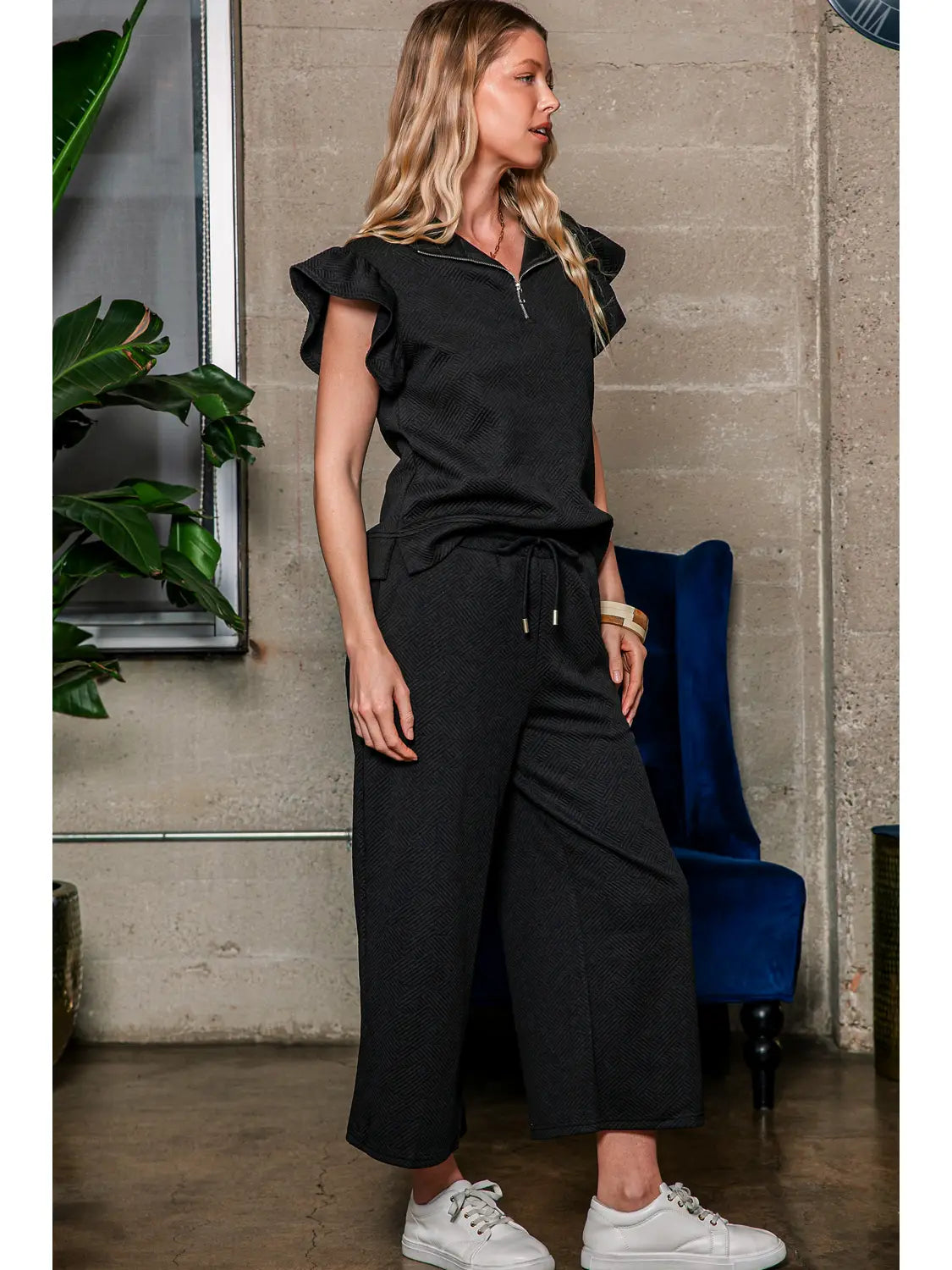 Camile Flutter Sleeve Set